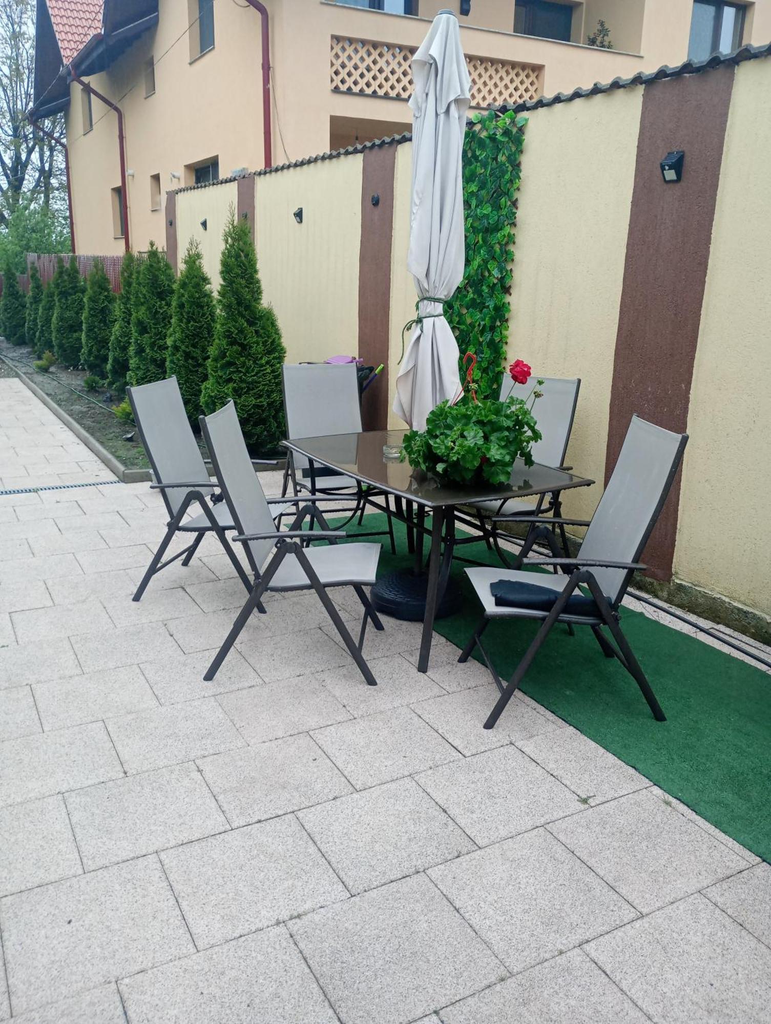 Izabella Guest House 萨彻勒 外观 照片